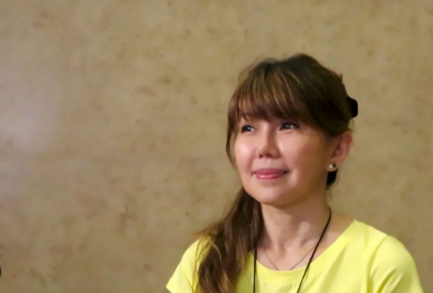 Japanese naturopath Yoko Alexander discussing medicinal honey
